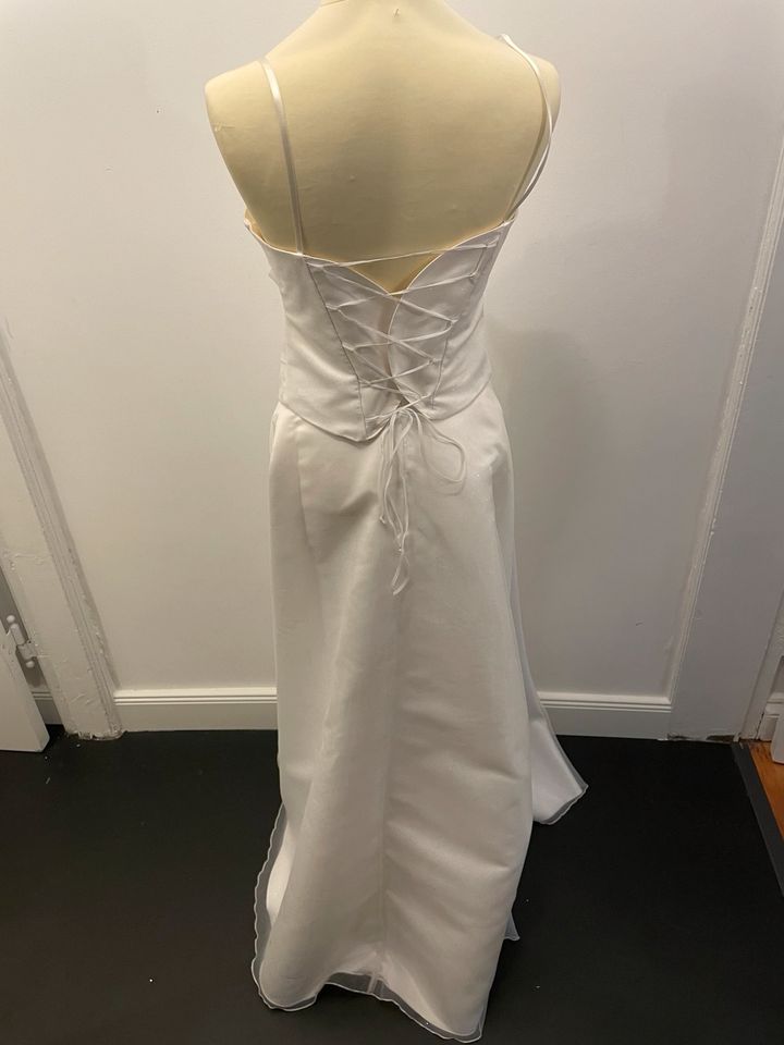 Zweiteiler von LeKress weiss mit Glitzer, Kleid , Abendkleid 34 in Hamburg