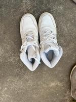 Weiße Nike Schuhe Bayern - Eggenfelden Vorschau