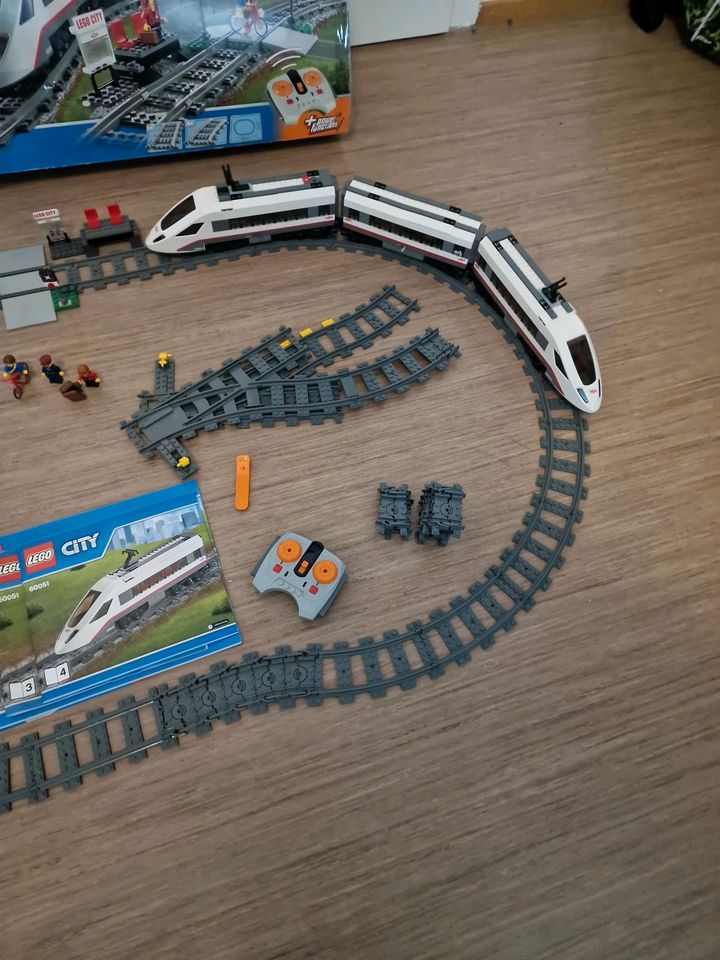 Lego City 60051 Hochgeschwindigkeitszug mit Erweiterungen in Freiburg im Breisgau