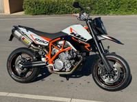 KTM 990 SMR ABS LC8 Akrapovic LeoVince Zubehör nur 5252km Baden-Württemberg - Weil der Stadt Vorschau