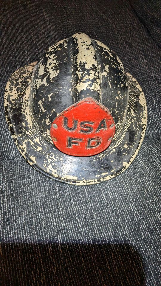 Feuerwehrhelm original USA FD in Wülfrath