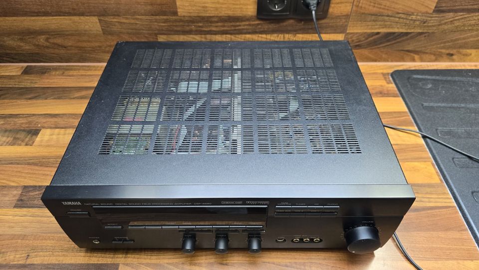 YAMAHA Dolby Surround Verstärker DSP-A590 in Weinstadt