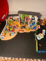 Playmobil Kindergarten 70280 und Spielplatz mit Zubehör Nordrhein-Westfalen - Neuss Vorschau