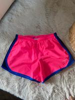 Shorts Sporthose kurze Hose Nike pink Gr. XS Bayern - Waldmünchen Vorschau