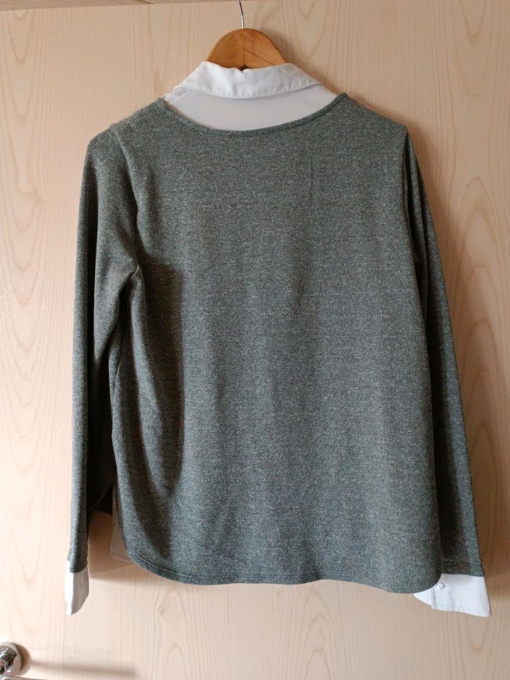 Schöne Pullover-Bluse 2in1 von Canda in Mietingen