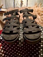 Catwalk Sandalette NEU 41 Sandale Schwarz Gothic  Leder Niedersachsen - Giesen Vorschau