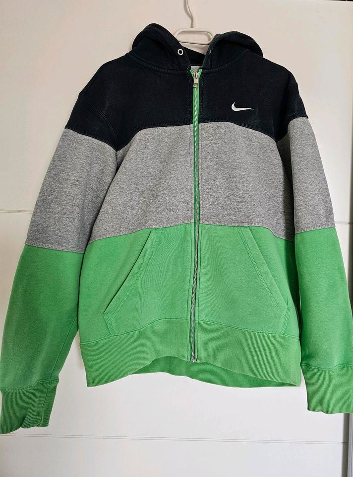 Nike Herren Kapuzenpulli- Hoodie Jacke gr.M in Bad Kreuznach