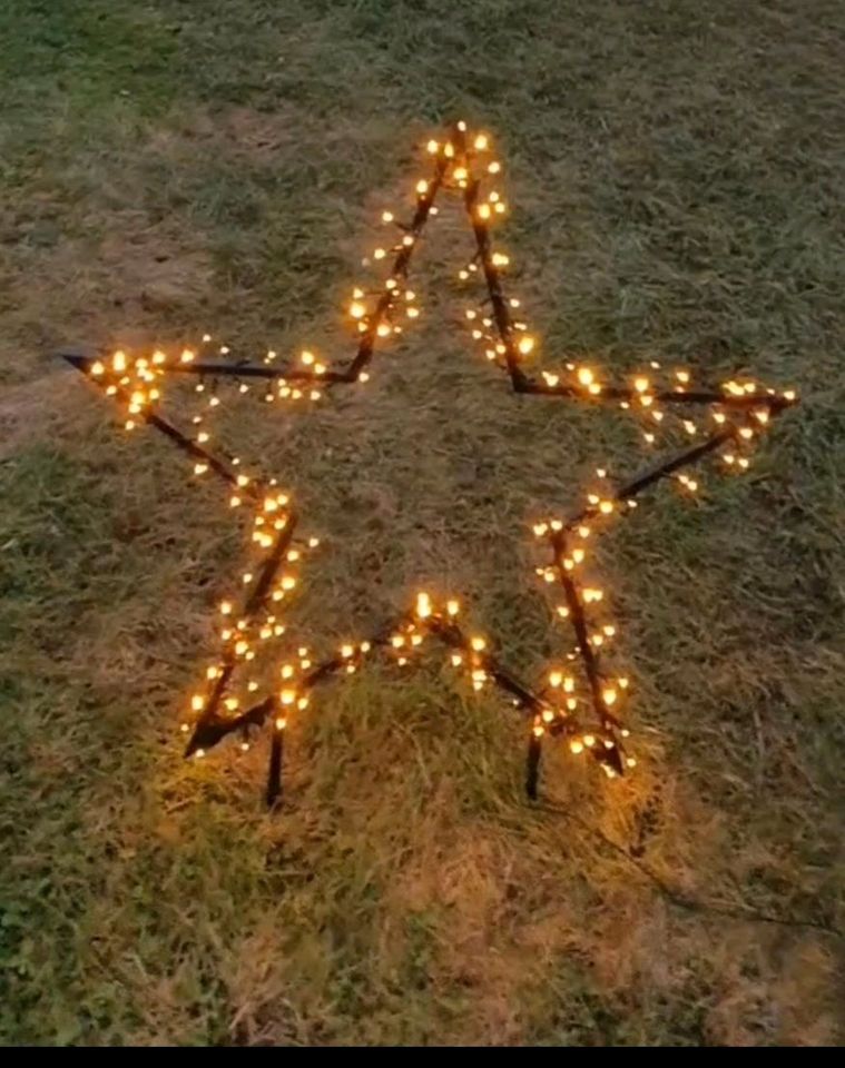 LED Weihnachtsstern Außenstern Stern - ca. 90x102cm in Großrückerswalde