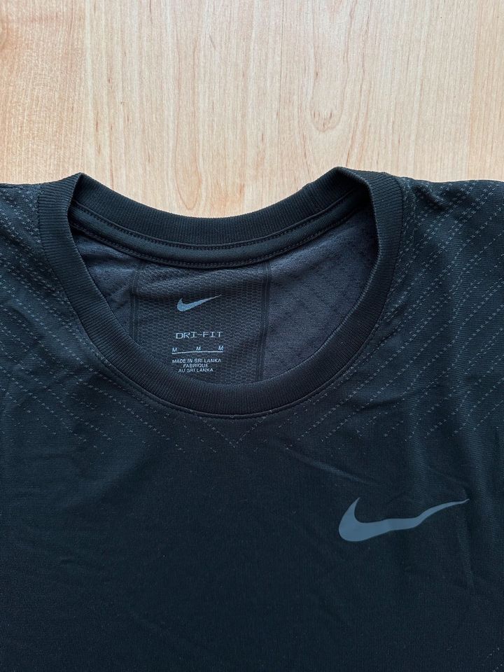 Nike Pro Dri-FIT T-Shirt in schwarz | Größe M in Salzkotten