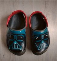 Kinder Schuhe Star Wars Crocs Comfort Darth Vader Gr.C 9 Niedersachsen - Giesen Vorschau