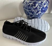 Sneakers Schwarz Gr.40 NEU Niedersachsen - Wendeburg Vorschau