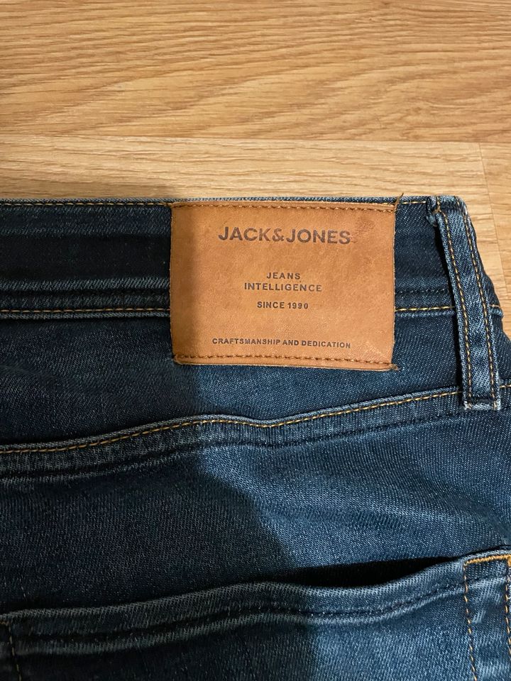 JACK&JONES JEANS GR. 50 ( W/34 L/34) in Berlin