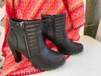 super schicke neuwertige Arizona -Stiefeletten im Biker Style Hessen - Seligenstadt Vorschau