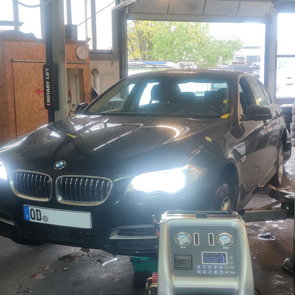 Getriebespülung / Getriebedialyse® BMW ZF6 ZF8 F10 F11 F10 F25 F30 F32 F33 F85 F82 in Hamburg