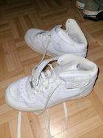 Nike Schuhe Air Gr  37,5 Bayern - Germering Vorschau