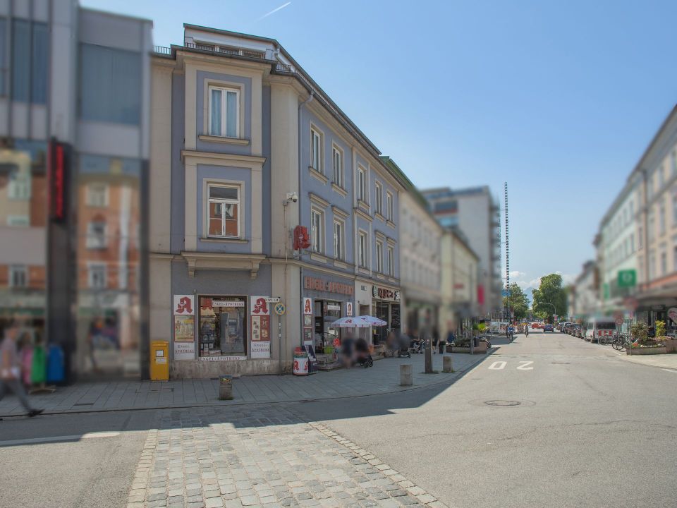Im Herzen der Stadt: Wohn- und Geschäftshaus im Stadtzentrum in Rosenheim