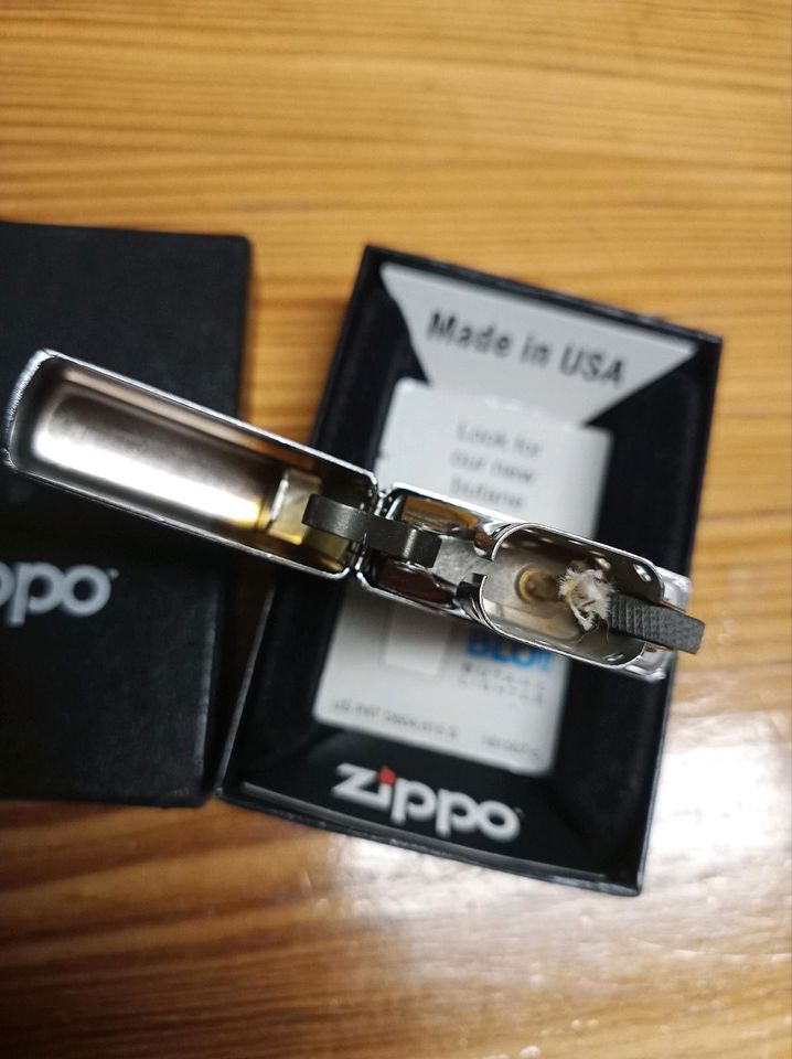 ZIPPO® Classic Chrome Made in USA in Ortrand