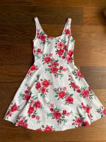 Kleid Sommer Rosen Blüten Muster kurz neu minikleid weiß rot Bayern - Fürth Vorschau