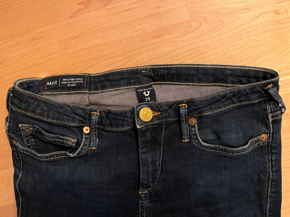 TRUE RELIGION Jeans „Halle“ ❤️ Damen/Mädchen Gr. 28 in Neumünster