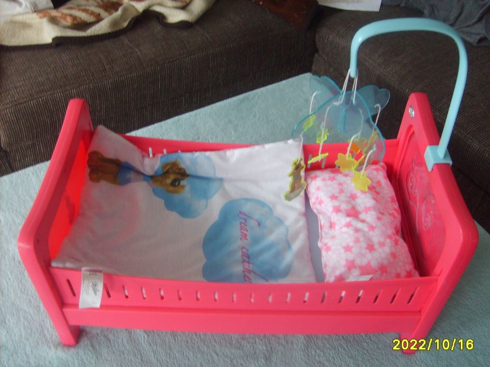 Baby Born Puppen Bett in Windhagen