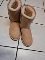 Verkaufe Ugg Stiefel neu Gr 38 inkl. Pflegemittel Nordrhein-Westfalen - Schlangen Vorschau