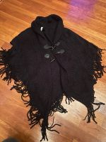 Poncho schwarz GroßStrick one size Berlin - Wilmersdorf Vorschau