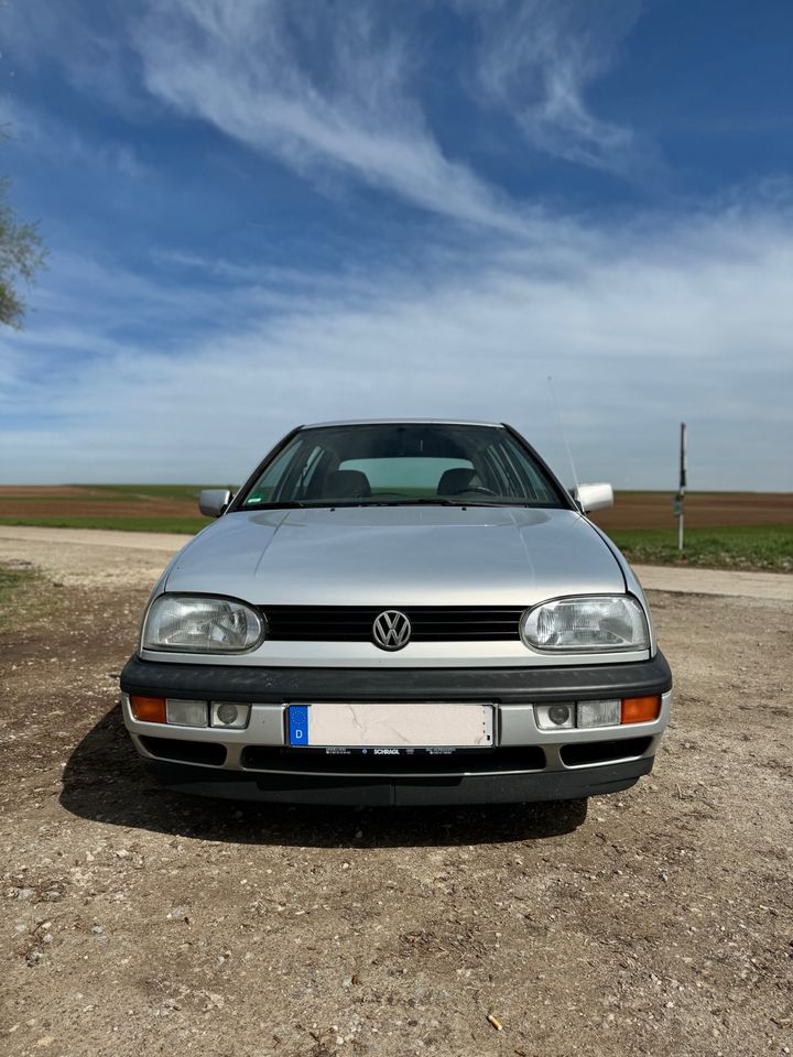 Volkswagen Golf 3 Automatik, Klima, TÜV 6.25 in Heilsbronn