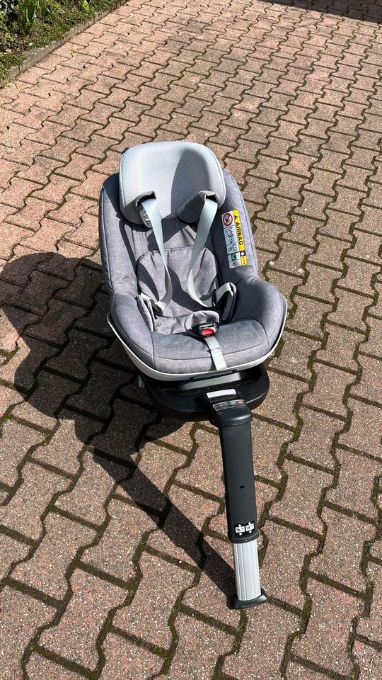 Maxi Cosi Pearl iSize + Bassistation 2way fix in Dortmund