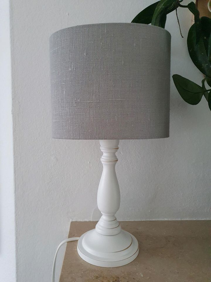 Lampe - Tischlampe - Shabby chic, Landhaus, Vintage in Gilching