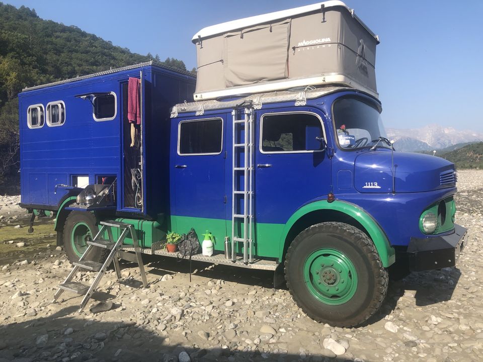 Mercedes Expeditionsfahrzeug / Camper 4x4, Kurzhauber LAF 1113 in Göttingen