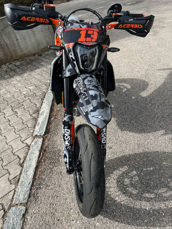 KTM SMCR 690 NEUWERTIG in Reisbach