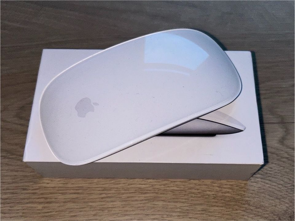 Apple Magic Mouse 2 Silber – Weiße Multi-Touch Oberfläche OVP in Brandenburg an der Havel