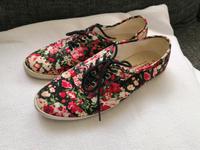 Tamaris Schuhe Stoffschuhe Blumen Gr 41 Baden-Württemberg - Michelbach an der Bilz Vorschau