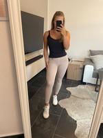 Adidas Sportleggings Sporthose Tights 36 Rosa Beige Rosé Schwarz Hessen - Burghaun Vorschau