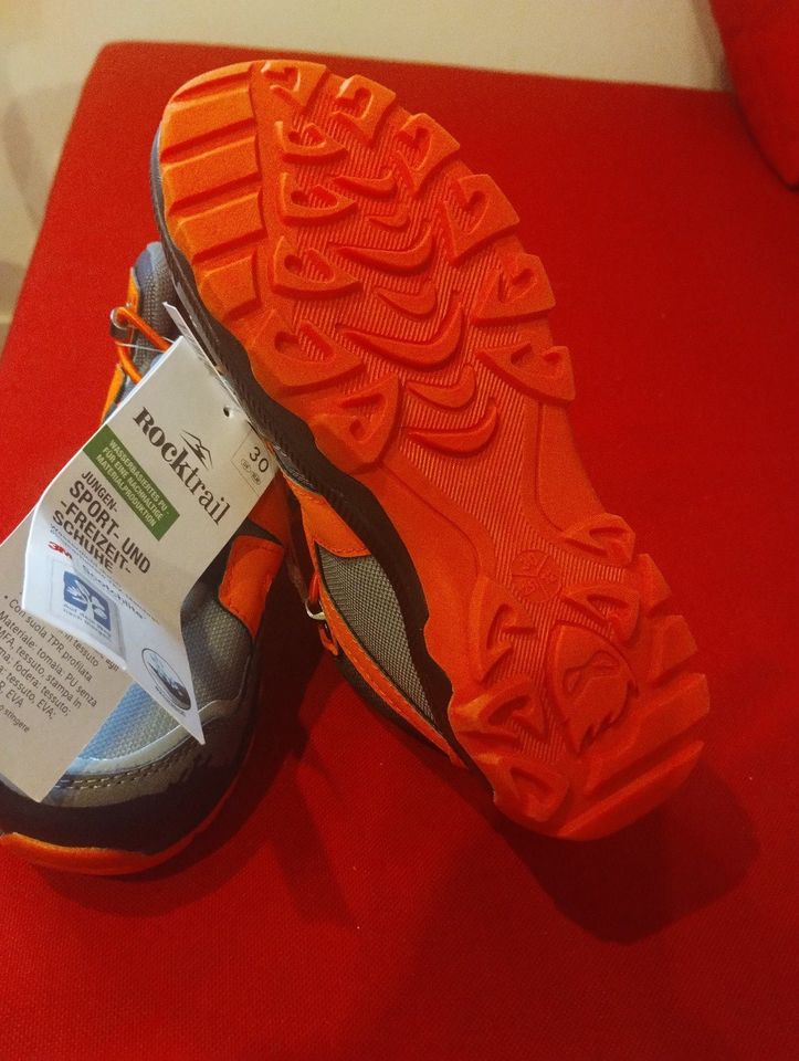 Schuhe grau orange Größe 30 in Wuppertal