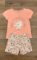 Shorty Pyjama mit Blumen - Größe 110/116 Nordrhein-Westfalen - Velen Vorschau