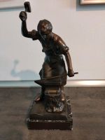 Bronzefigur Schmied m Hammer und Amboss Baden-Württemberg - Berglen Vorschau