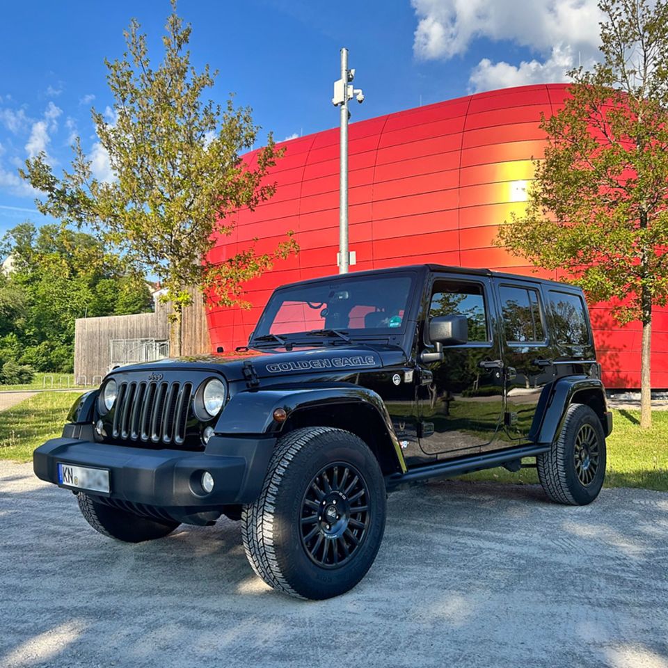 Jeep Wrangler JK 3.6 V6 Unlimited Sondermodell Golden Eagle TOP in Engen