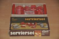 SERVIERSET DDR PLASTIK  Rot. OVP. Originaler Karton Niedersachsen - Wolfsburg Vorschau