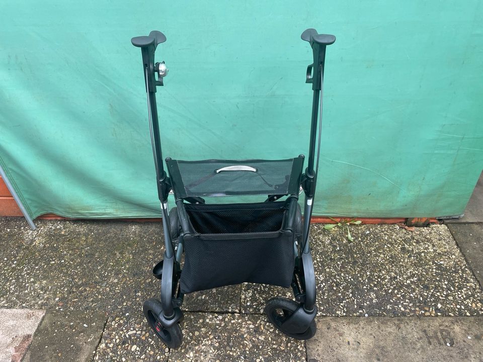 Topro Troja 2G  Faltbarer Aluminium Leichtlauf Rollator (Versand) in Hamburg