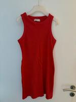 Rotes figurbetontes Kleid von Bershka Nordrhein-Westfalen - Voerde (Niederrhein) Vorschau