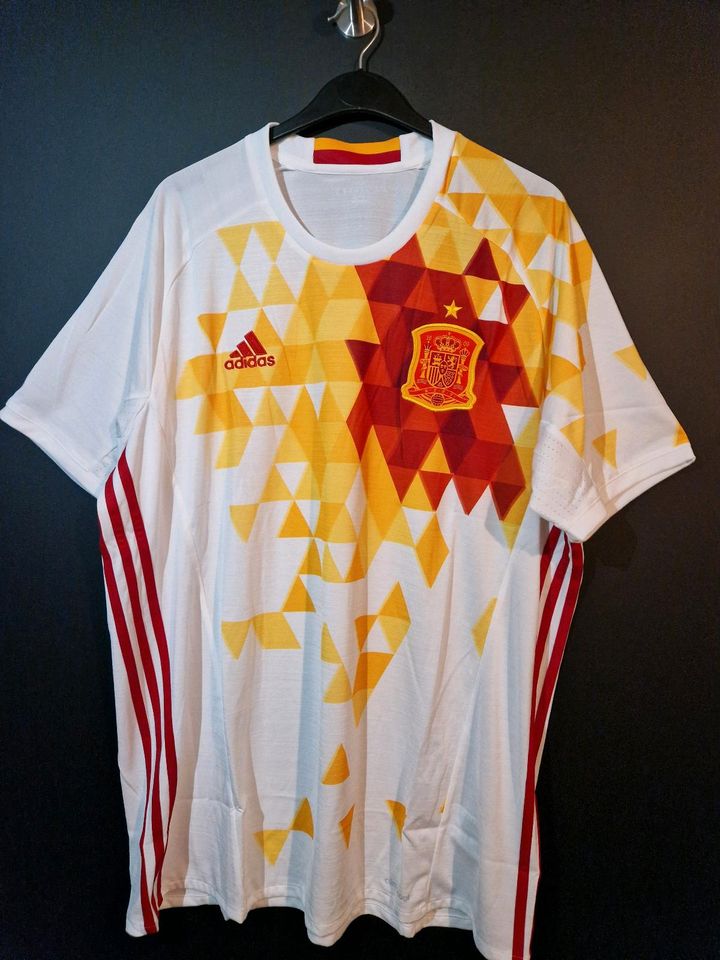 Spanien EM Trikot NEU! Größe M/Xl Adidas ⚽️ HÄNDLER in Bad Rappenau