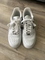 Nike Air Force Silber weiß Gr. 38 24cm Nordrhein-Westfalen - Neuss Vorschau