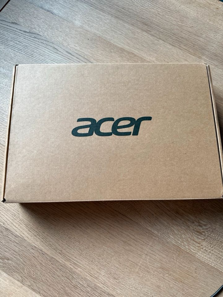 Acer TravelMate B3 mit Stift in Dresden