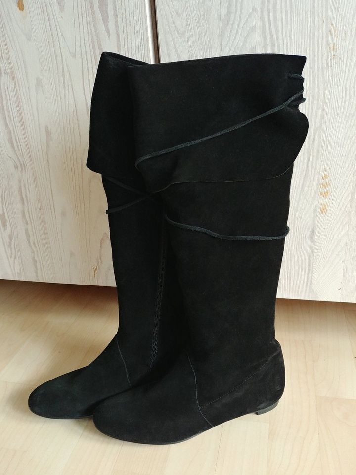 Zara Damen Stiefel Schuhe Wildleder Schnür Umschlag 41 NEU in Ginsheim-Gustavsburg