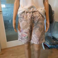 Blumenmuster Jeansshorts (stretchig) - made in Italy - Größe38/40 Bayern - Sankt Wolfgang Vorschau