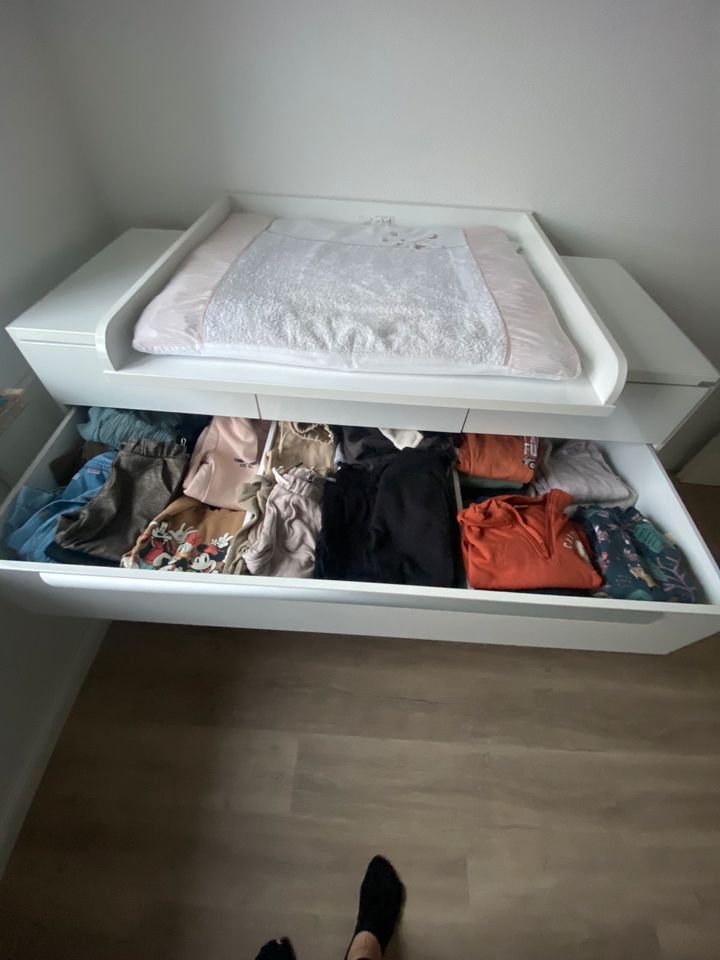 Paidi Fabiana 4 teilig. Babybett wickelkommode xxl Kleiderschrank in Seevetal