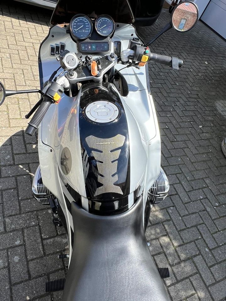 Motorrad R 1100 RS in Am Großen Bruch