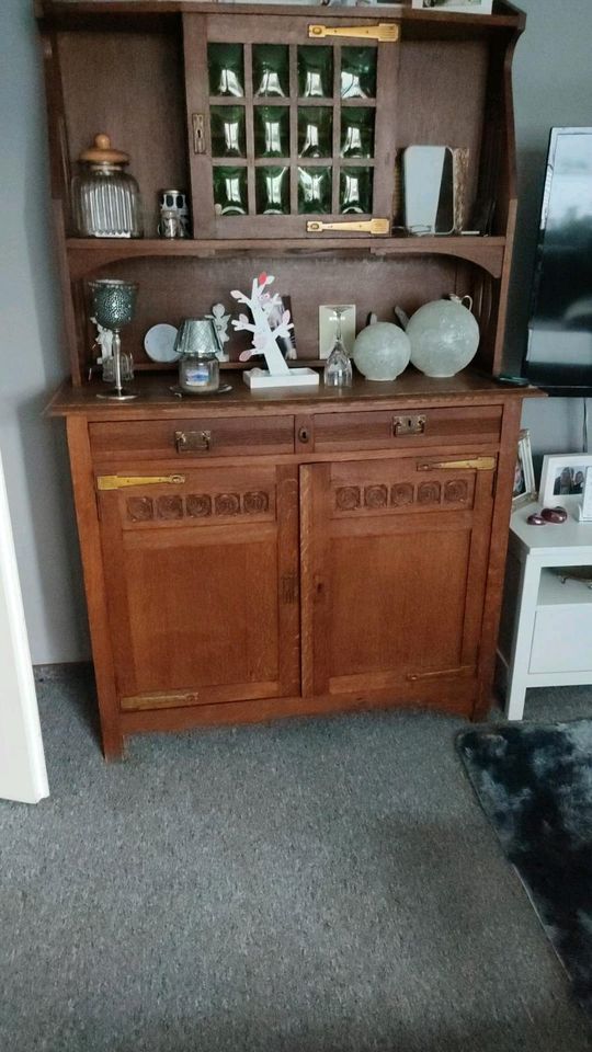 Antiker Jugendstil Buffet-/Küchenschrank, mit orig.Butzenscheiben in Bad Fallingbostel