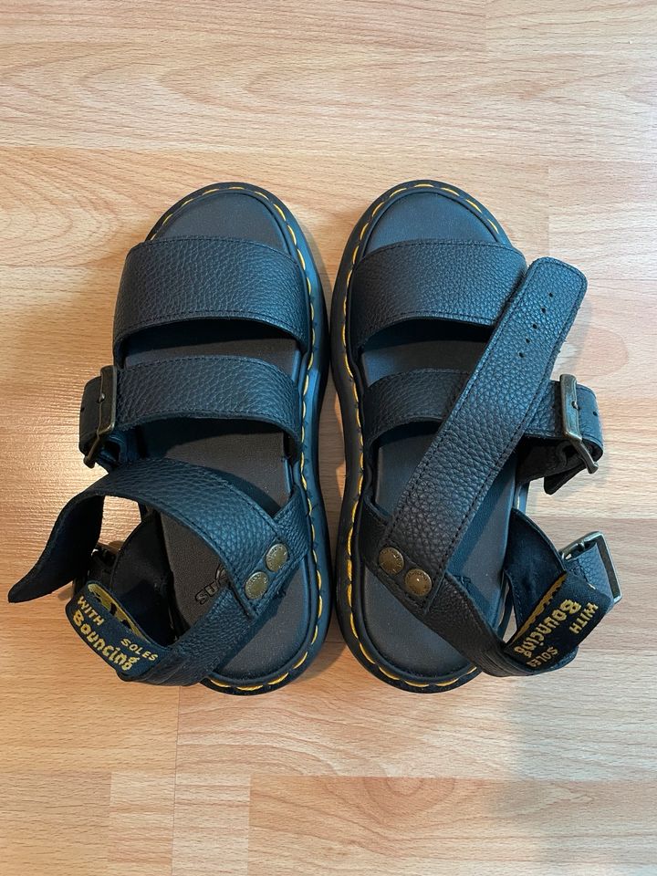 Dr.Martens sandal in Berlin